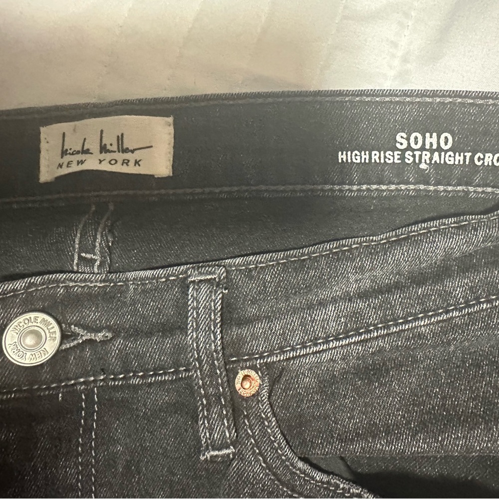 Black distressed jeans